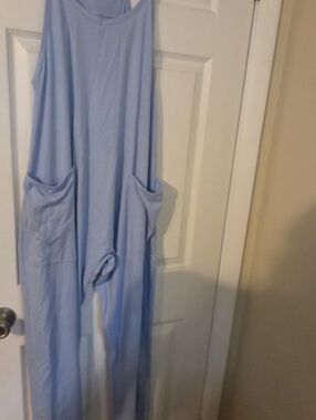 Amazon Light Blue Women's Sleeveless Jumpsuit with Pockets